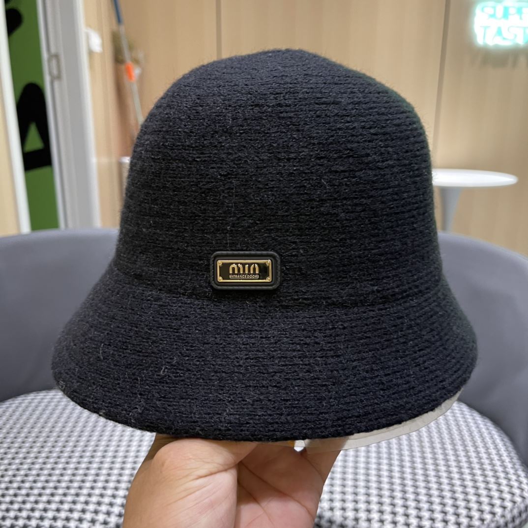 Miu Miu Caps